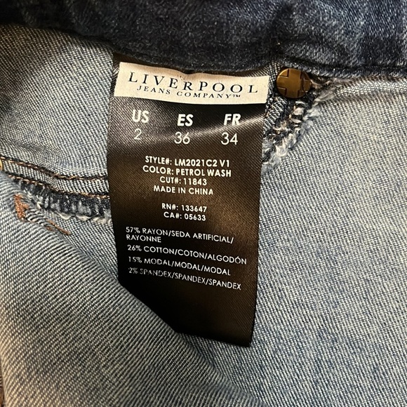 Liverpool Denim Jeggings - Picture 5 of 9